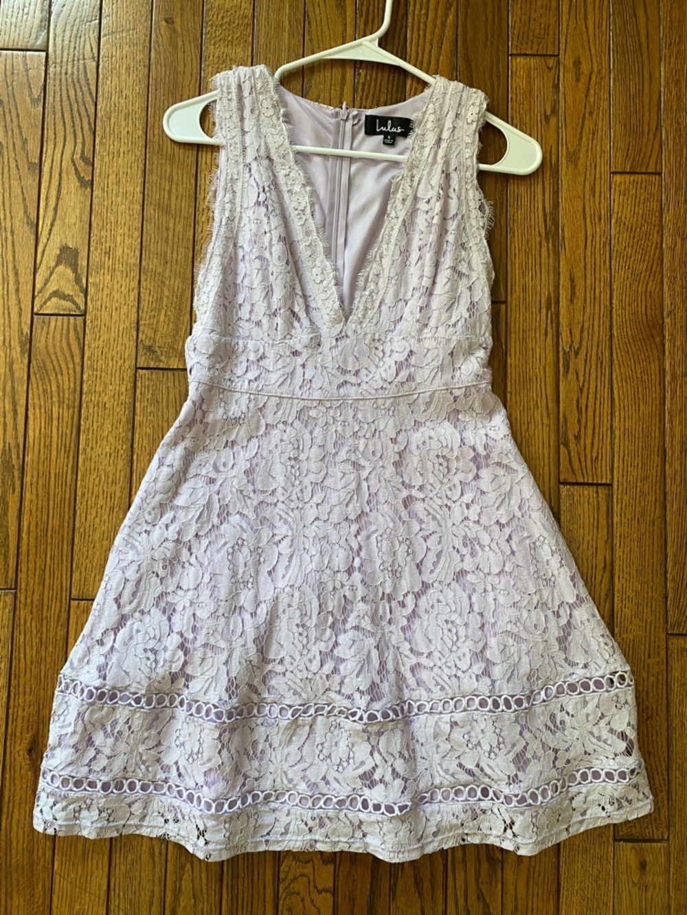 Lulu's Light Lavender Lace V-Neck Sleeveless Cocktail Dress